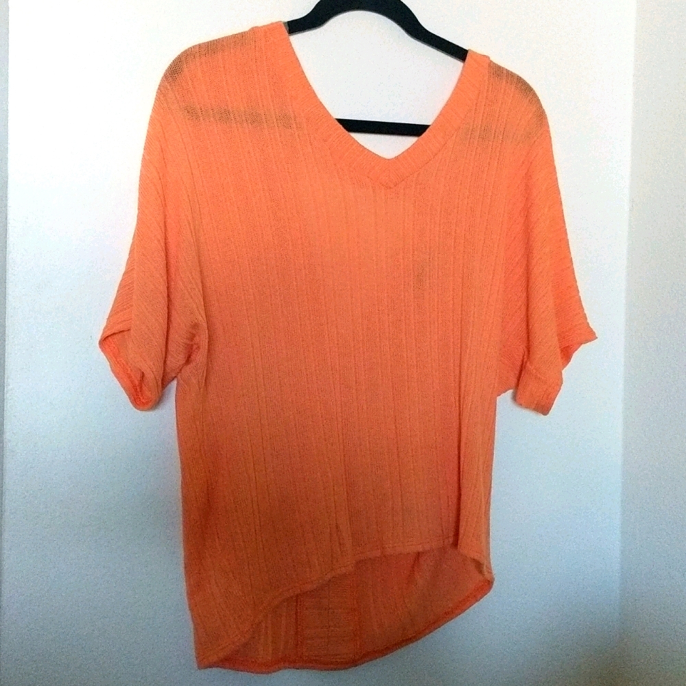 Short sleeve sweater shirt